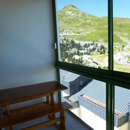 Au Pied Des Pistes Avec Parking Et Casier A Skis, Arette Apartment